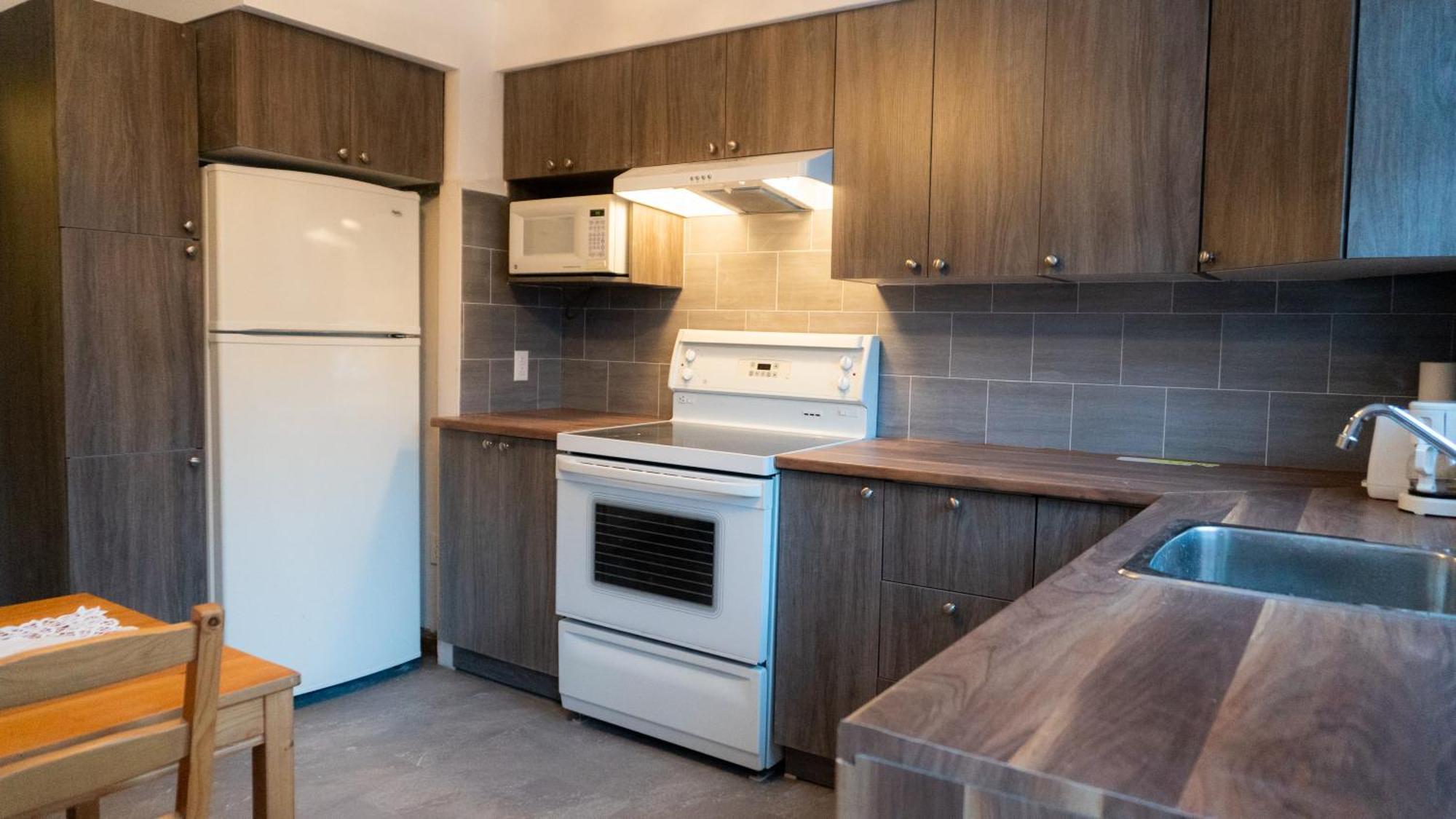Montreal Homes - Affordable Rooms, Smart Tv, Shared Kitchen Eksteriør billede